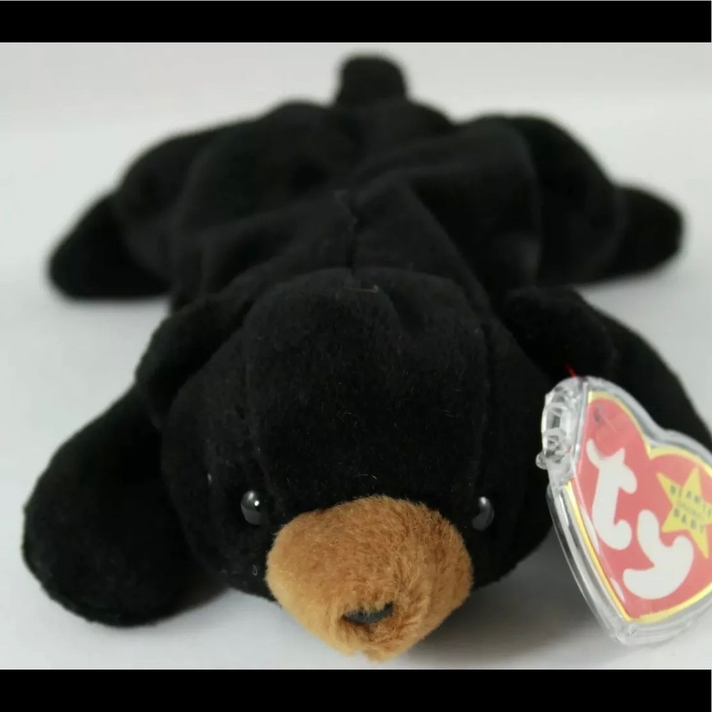 Rare, Retired - Ty Blackie The Bear Beanie Baby W/Errors. No Mass Produced Stamp